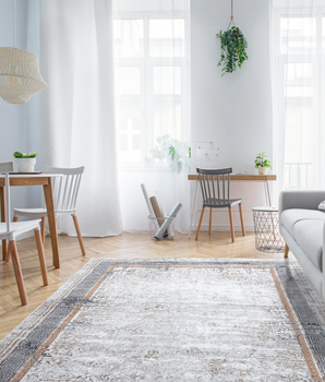 Chic Contrast Grey Rug with Greek Key Border